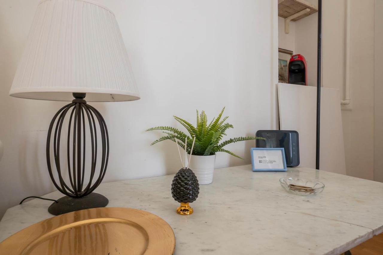 Luxury Flat Between Navigli And Duomo - Sambuco * Milano